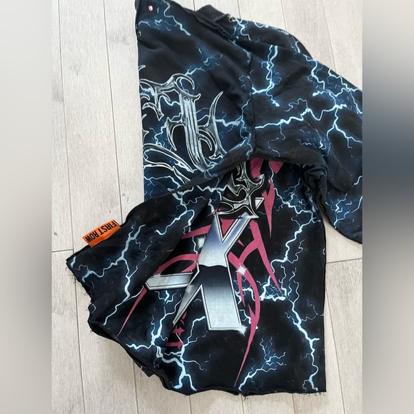 First Row Rhinestone Tee - Picture 4 of 7